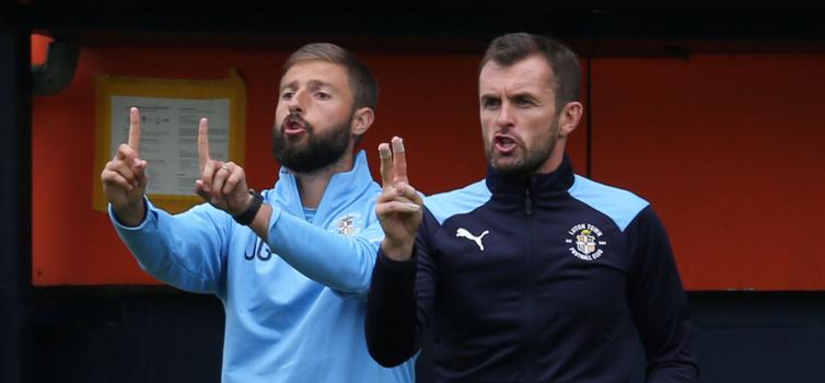 Gomez (left) worked with Jones at Luton