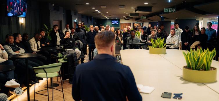 Academy Director Nick Cox speaking to United's Academy Alumni