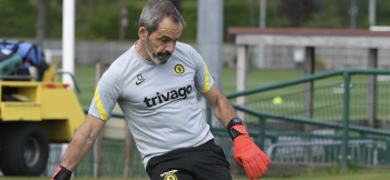 Keeper coach Lollichon and S&C coach Burrows leave Chelsea