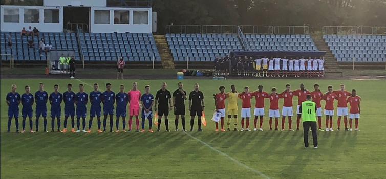 Croatia and England U16 teams (photo courtesy of World in Motion)