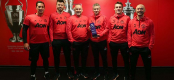 McKenna, Carrick and Dempsey retained by Manchester United