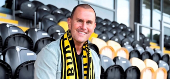 Chelsea U21s Head Coach Robinson named boss of Burton Albion